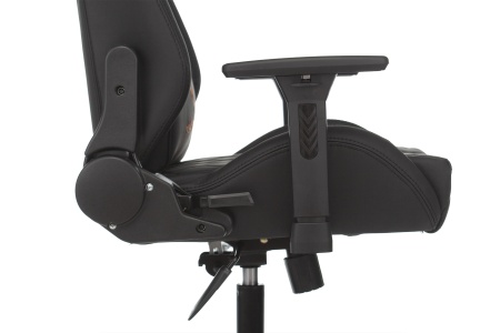 Кресло игровое Knight Outrider черное